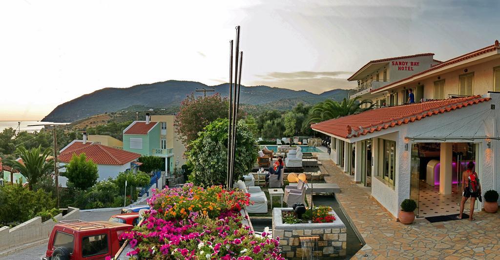 Sandy Bay Hotel Plomari Екстериор снимка