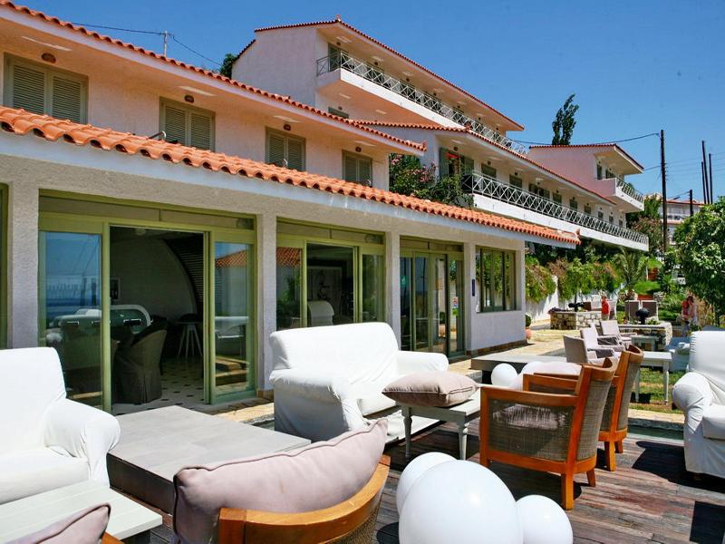 Sandy Bay Hotel Plomari Екстериор снимка