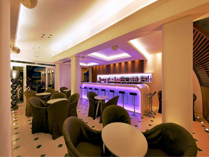 Sandy Bay Hotel Plomari Екстериор снимка