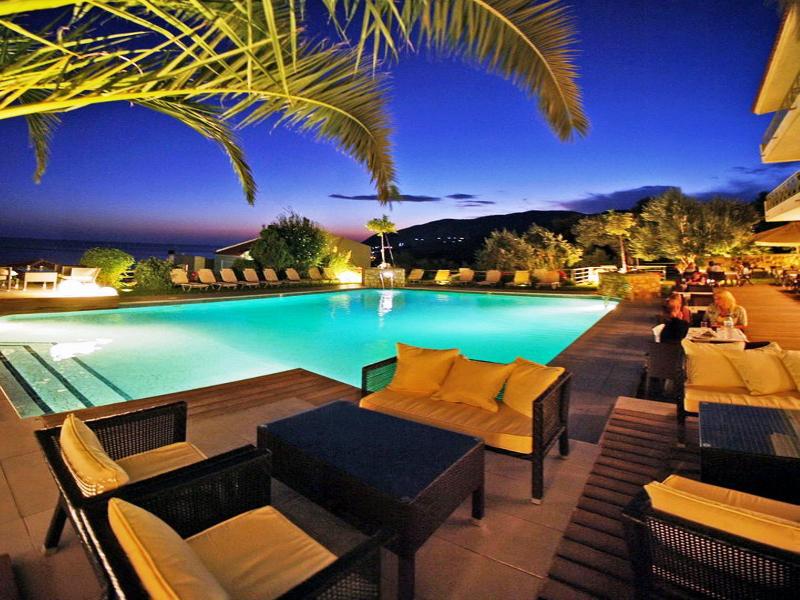 Sandy Bay Hotel Plomari Екстериор снимка