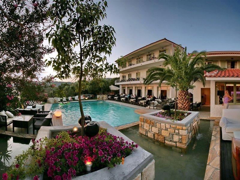 Sandy Bay Hotel Plomari Екстериор снимка