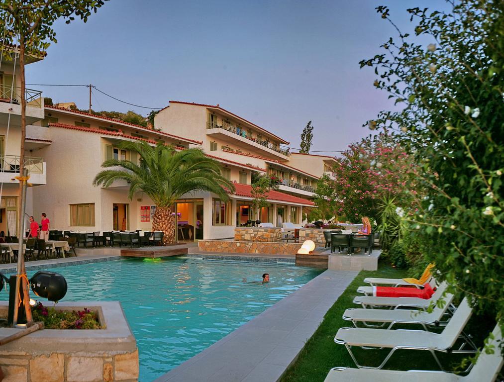 Sandy Bay Hotel Plomari Екстериор снимка