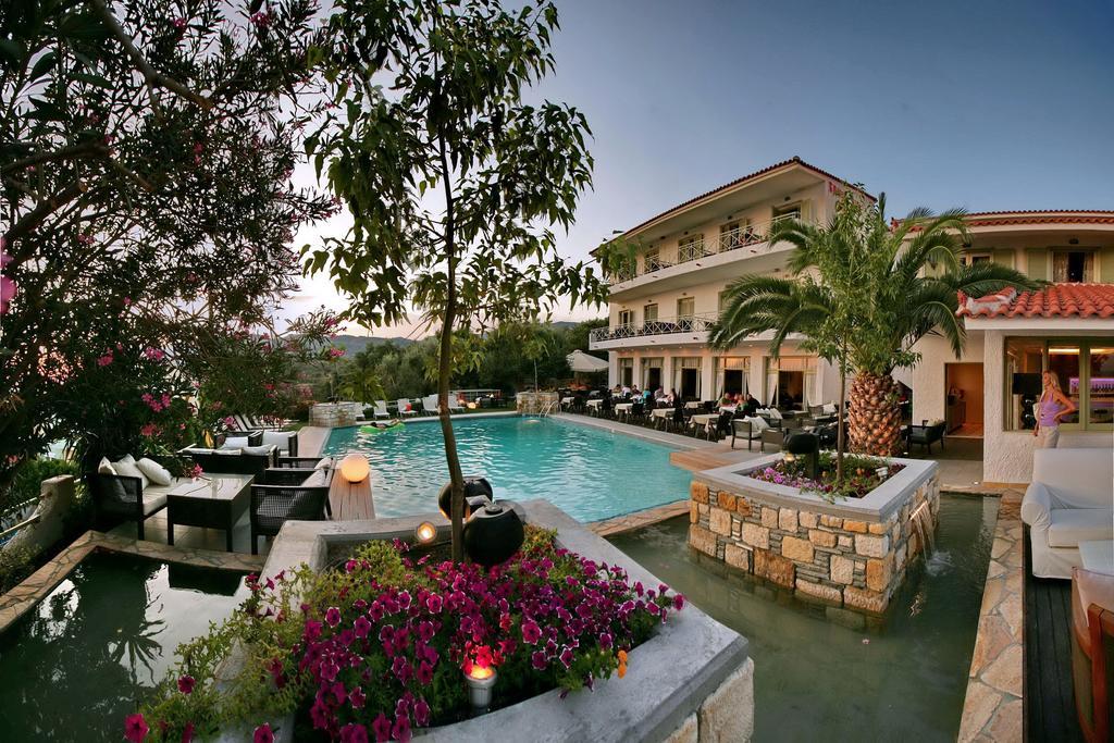 Sandy Bay Hotel Plomari Екстериор снимка