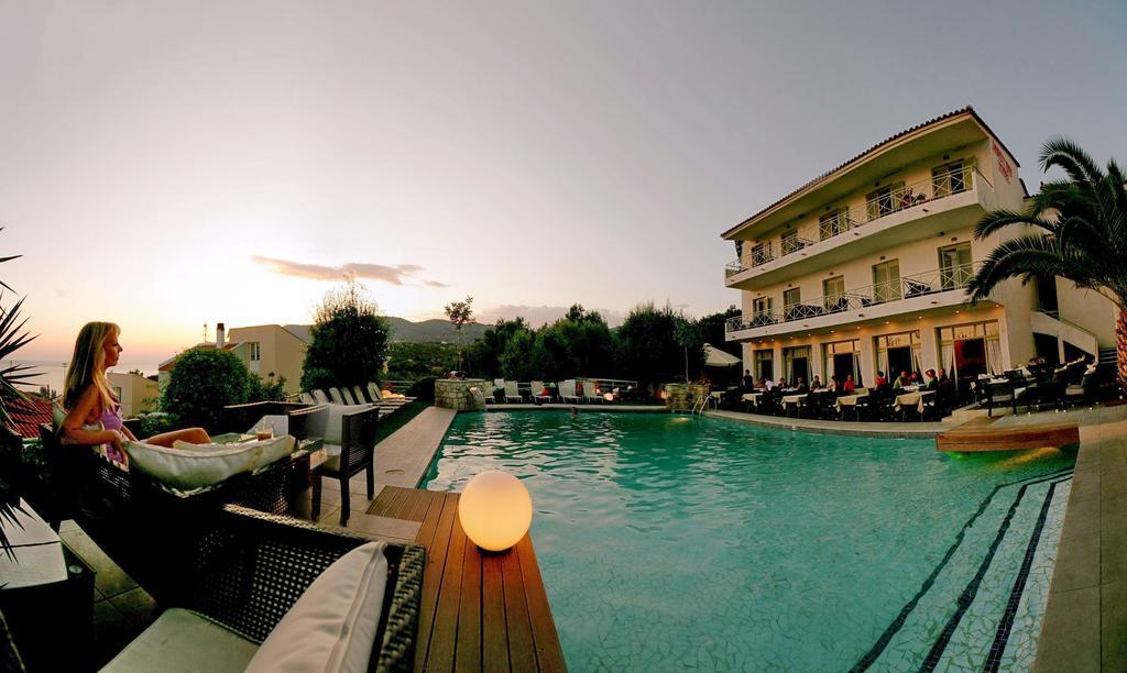 Sandy Bay Hotel Plomari Екстериор снимка