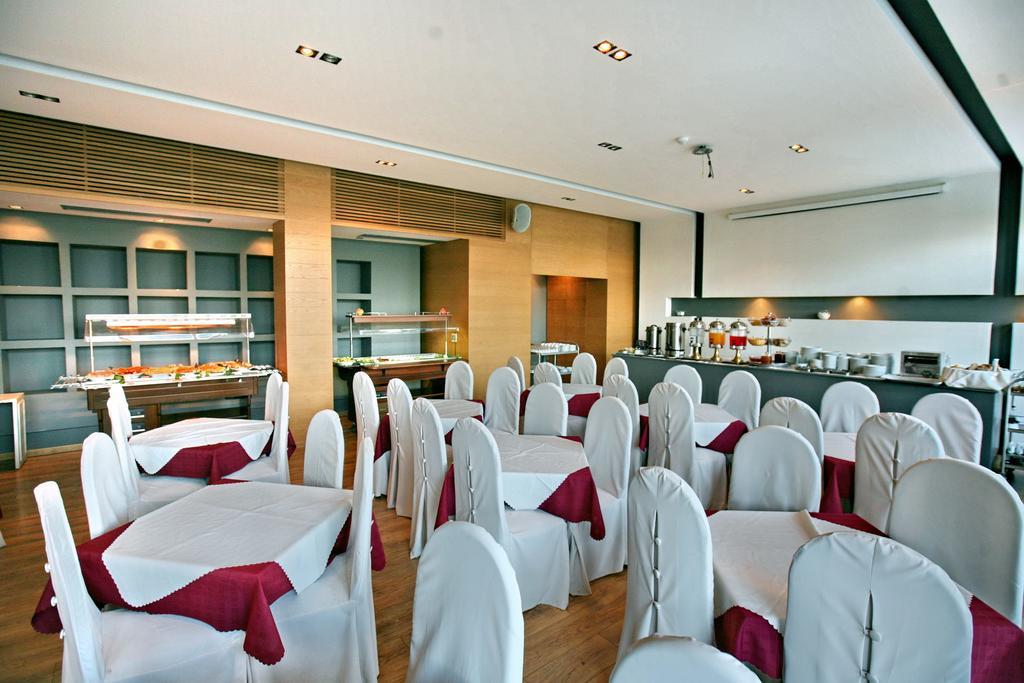 Sandy Bay Hotel Plomari Екстериор снимка