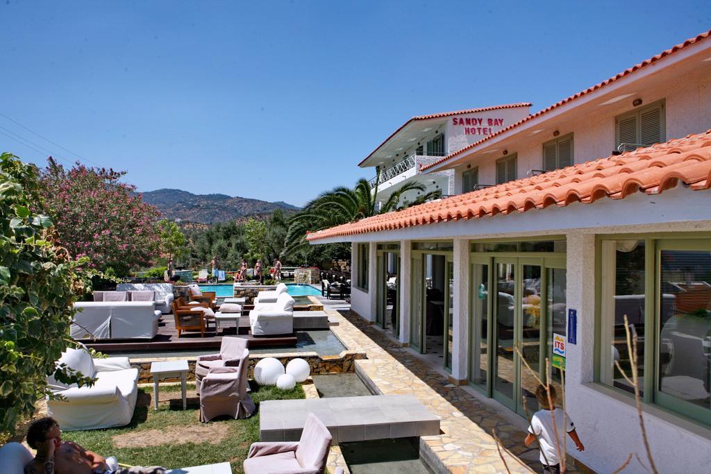 Sandy Bay Hotel Plomari Екстериор снимка